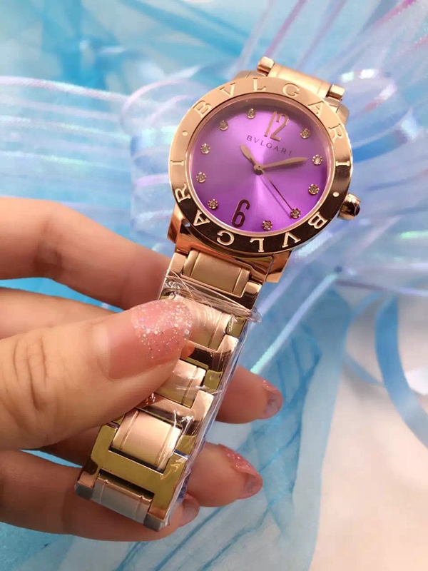 ブルガリ時計正面デザイン